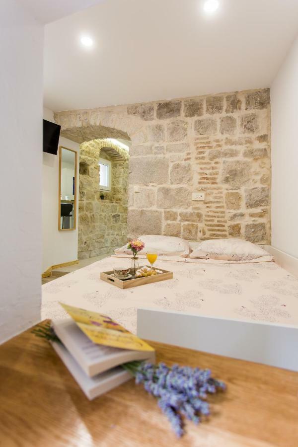 Studio Apartman "Brce" Kaštela Exterior foto